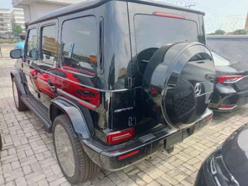 Mercedes-Benz G 63 AMG   - 2025