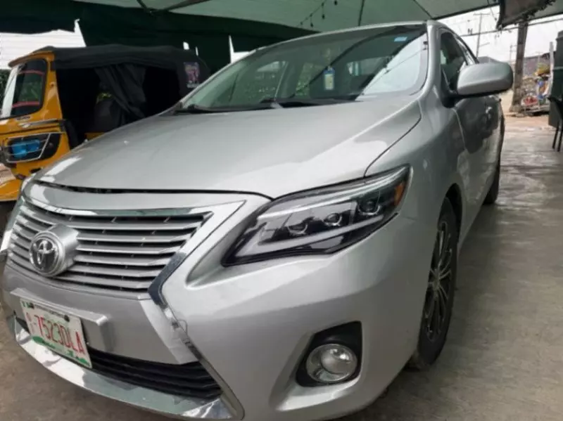 TOYOTA Corolla   - 2010