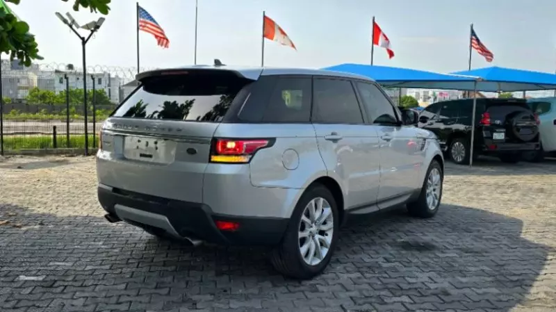 RANGE ROVER HSE LR4   - 2015