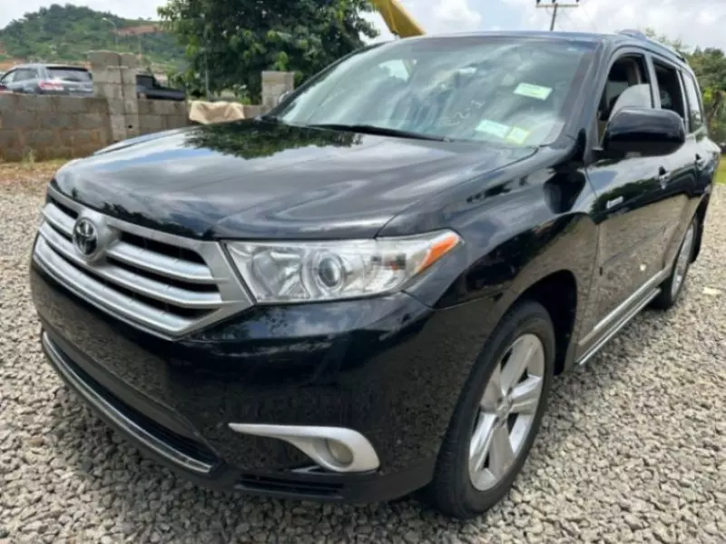 TOYOTA Highlander   - 2013