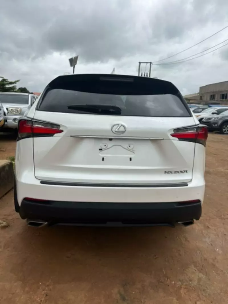 Lexus NX 200   - 2016