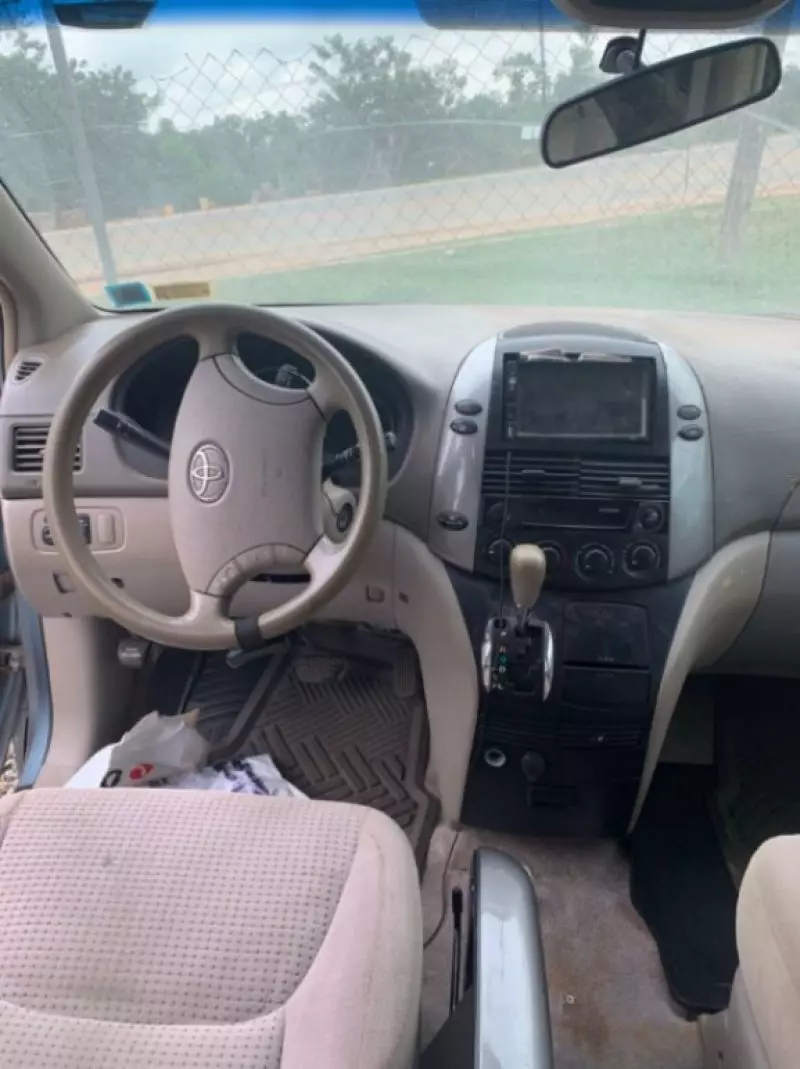 Toyota Sienna   - 2006