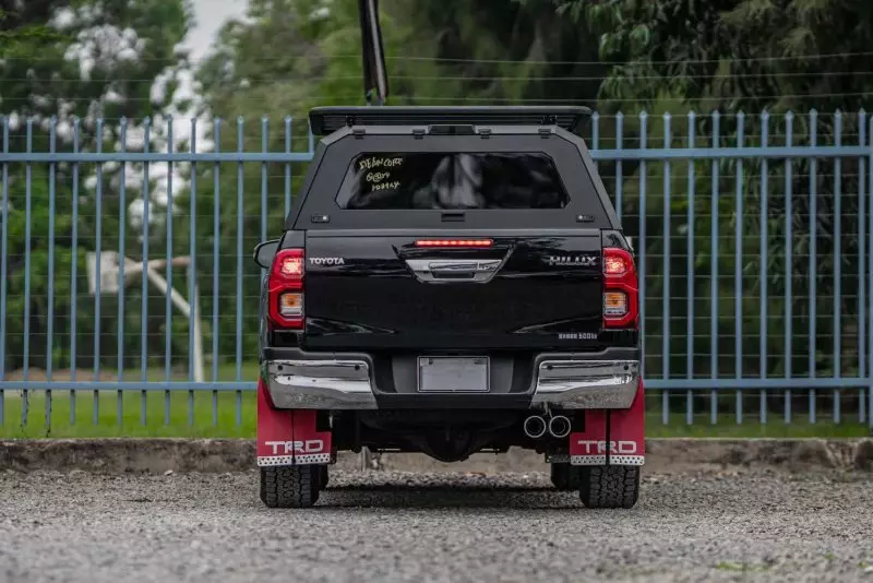 TOYOTA Hilux   - 2022