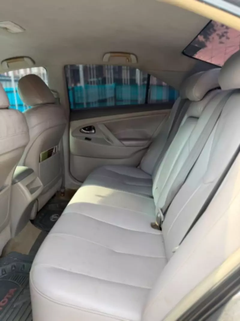 TOYOTA Camry   - 2009
