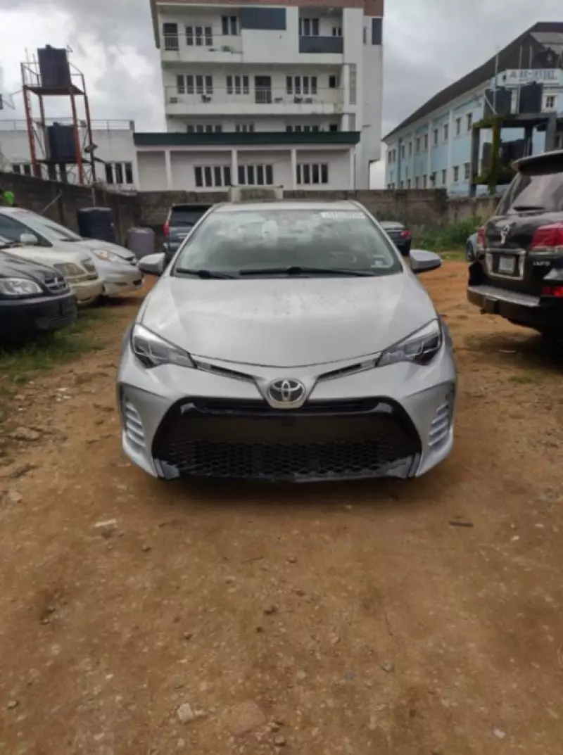 TOYOTA Corolla   - 2019