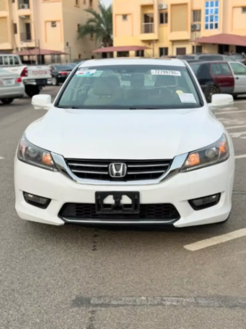 Honda Accord - 2015