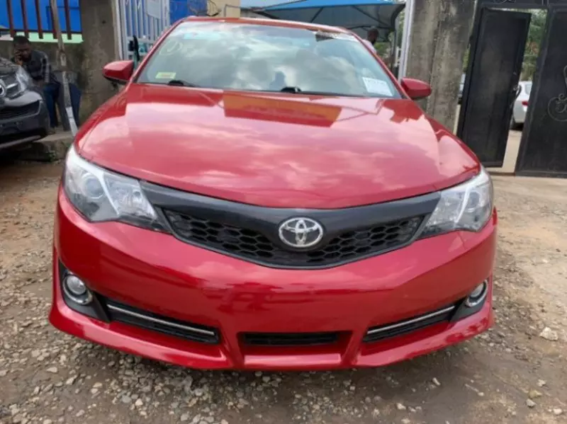 Toyota Camry - 2014