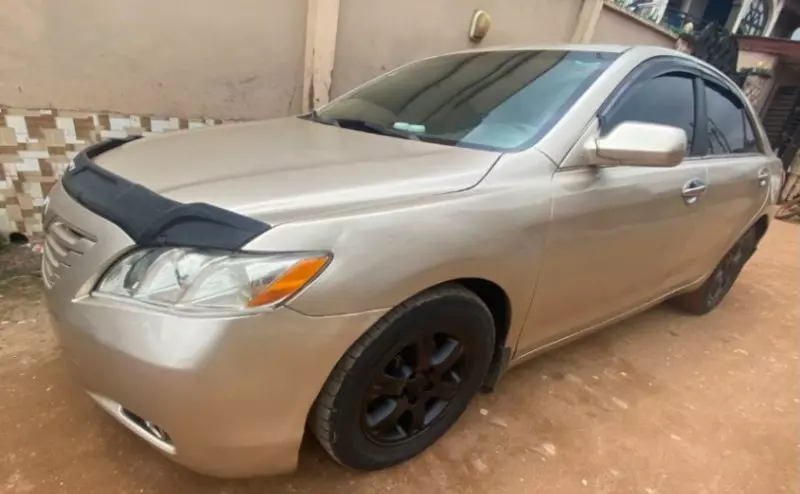 Toyota Camry   - 2007