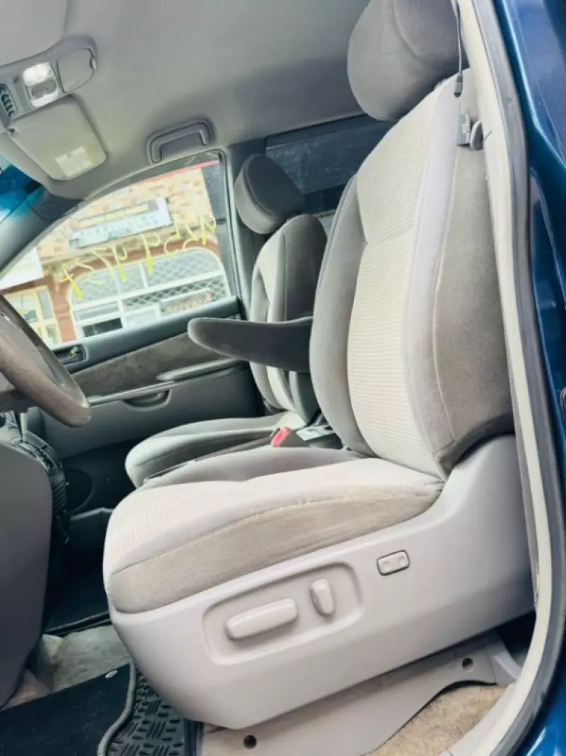 Toyota Sienna   - 2007