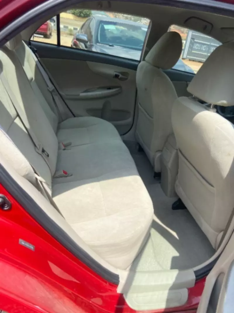 Toyota Corolla   - 2009
