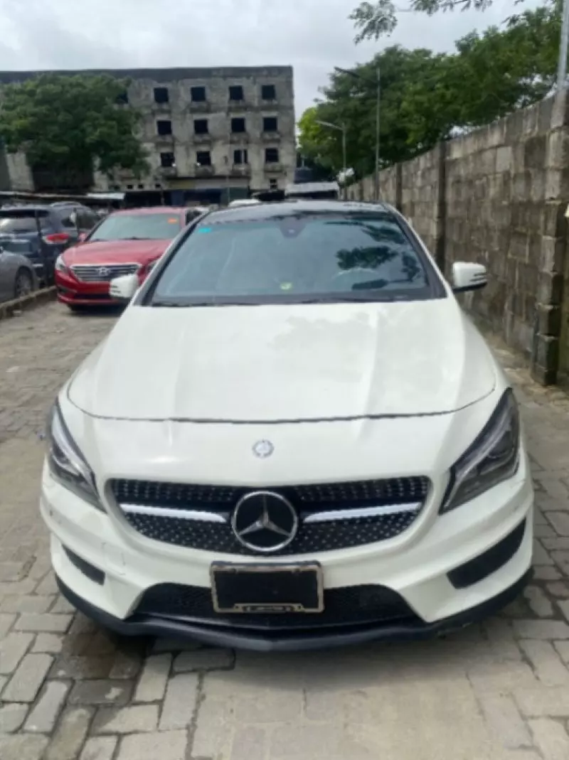 Mercedes-Benz CLA 250   - 2014