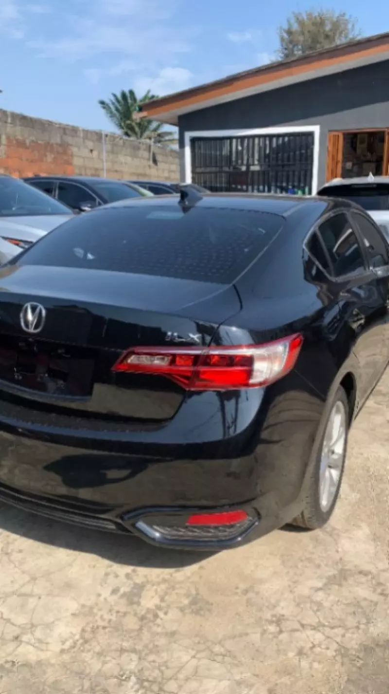 Acura ILX   - 2018