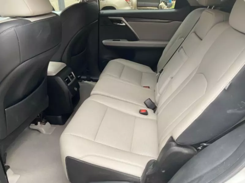 Lexus RX   - 2019