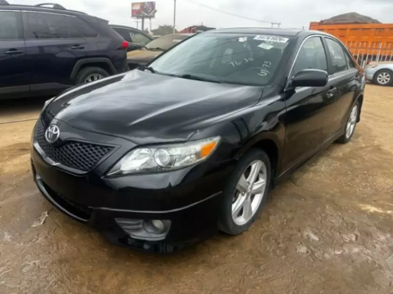 TOYOTA Camry   - 2011