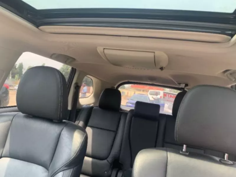 Mitsubishi Outlander   - 2019