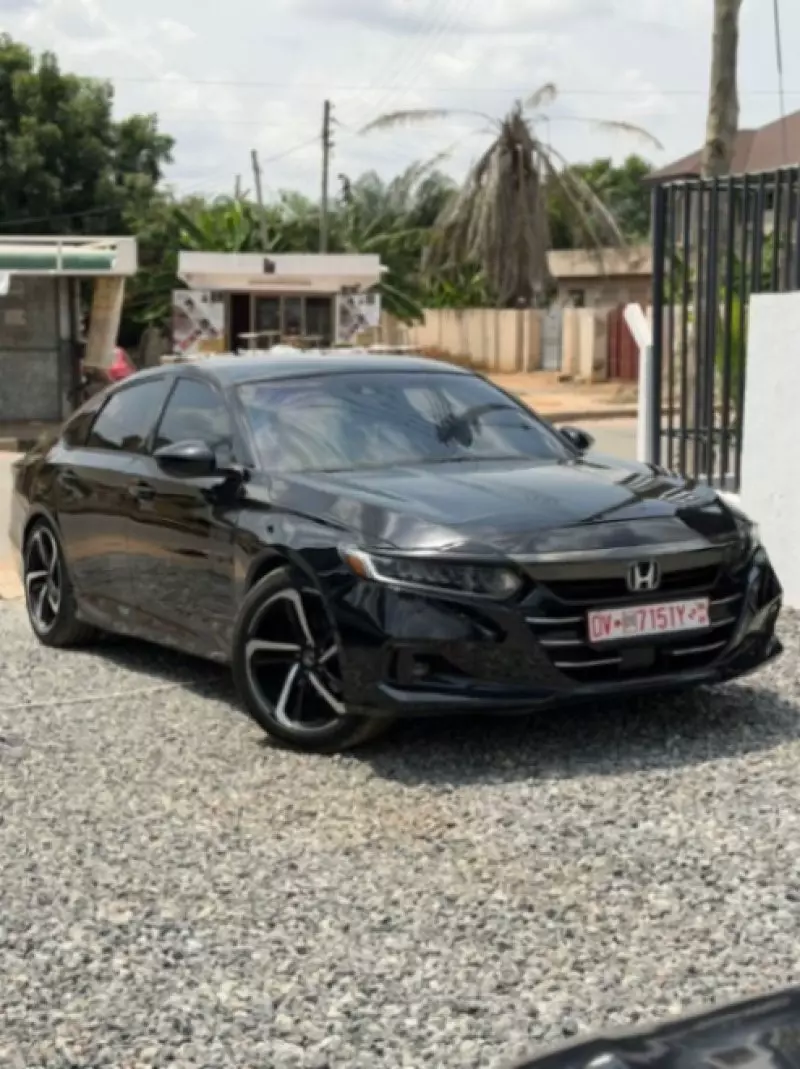 Honda Accord   - 2021