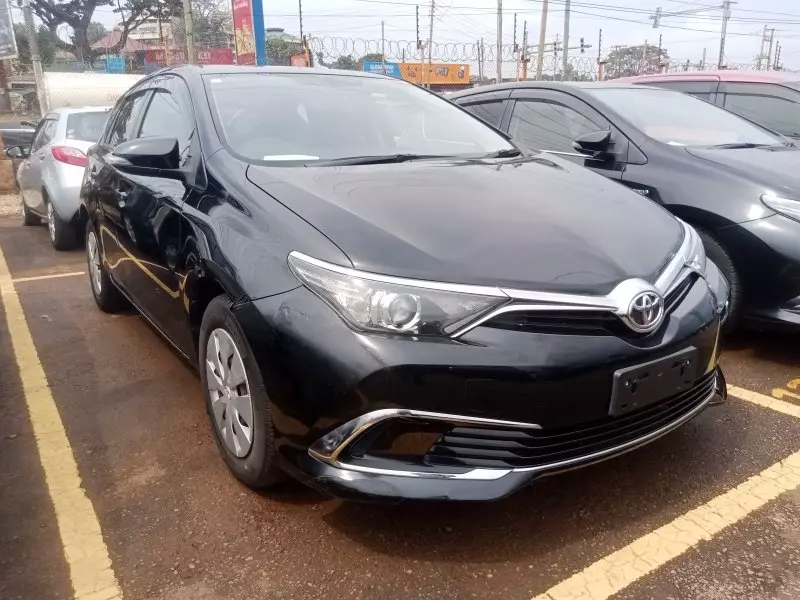 Toyota Auris   - 2017