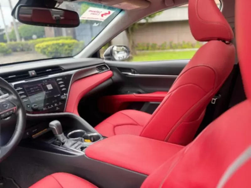 TOYOTA Camry   - 2019