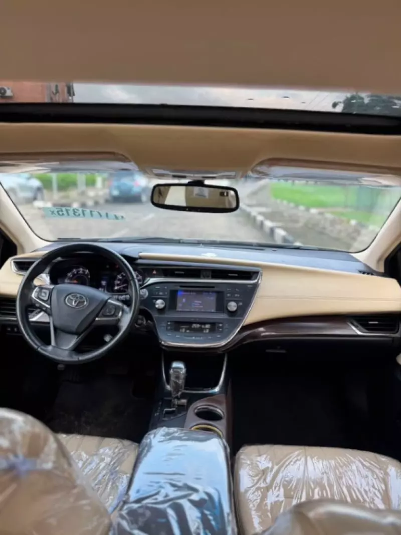 TOYOTA Avalon   - 2013