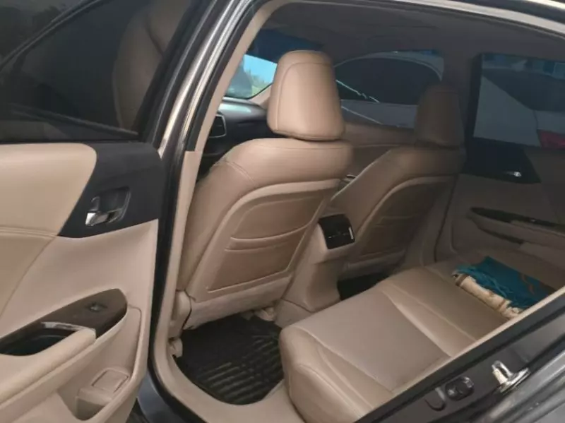 Honda Accord   - 2013