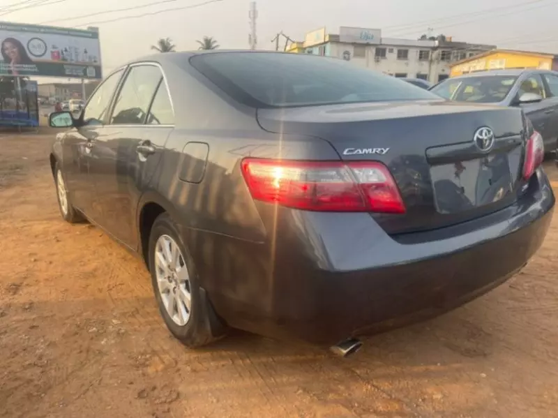 Toyota Camry   - 2008