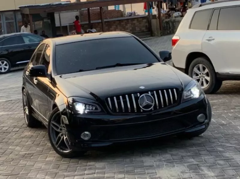 Mercedes-Benz C-Class   - 2009