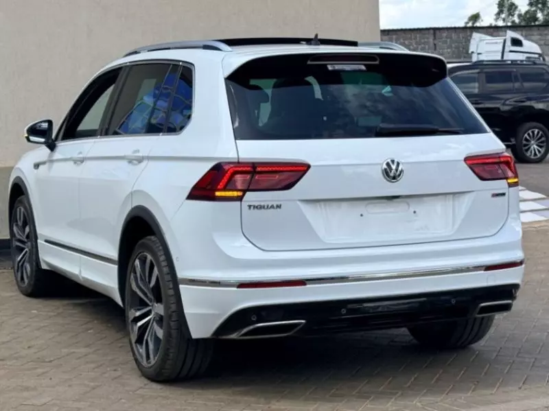 Volkswagen Tiguan   - 2019