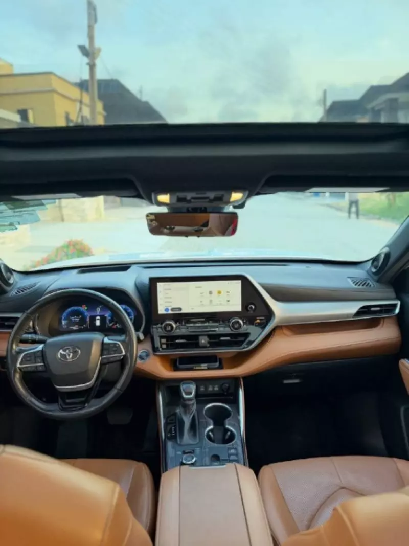 TOYOTA Highlander   - 2023