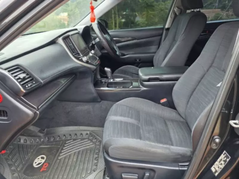 TOYOTA Crown - 2014