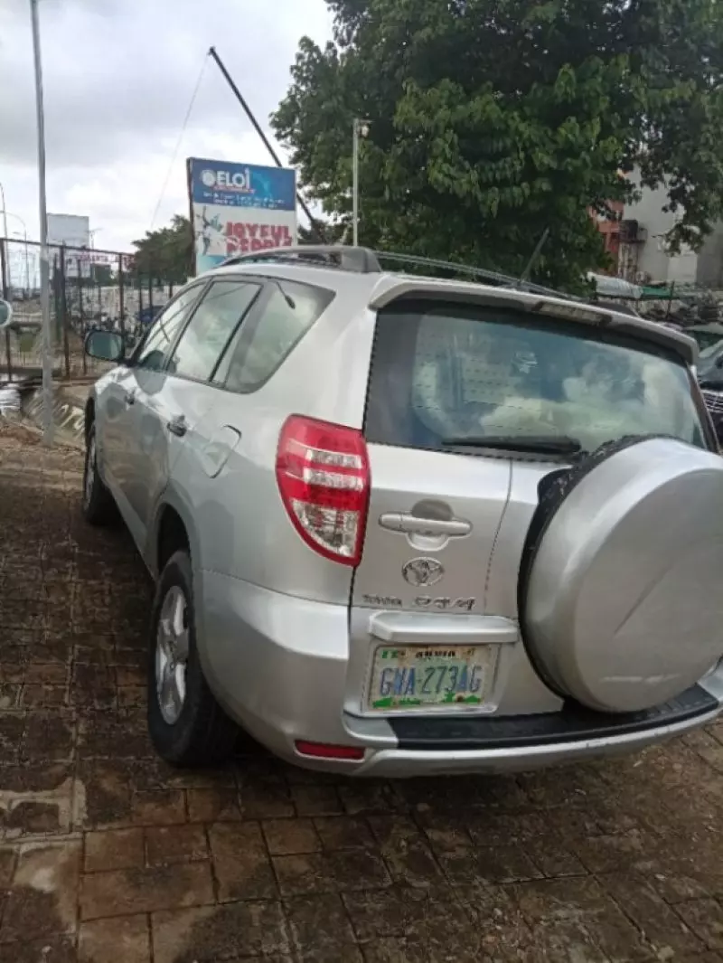 TOYOTA RAV4   - 2008