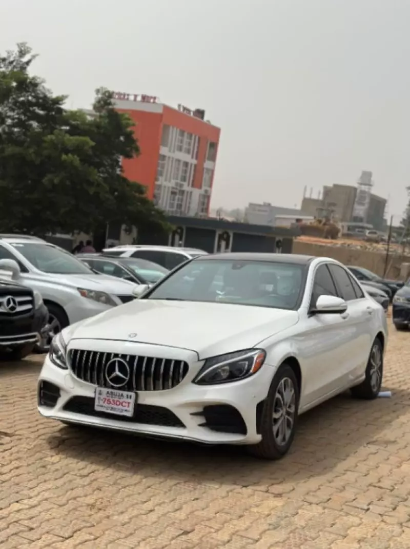Mercedes-Benz C 300   - 2015
