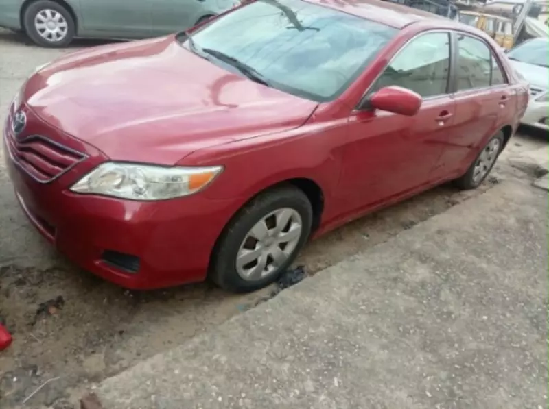 TOYOTA Camry   - 2011