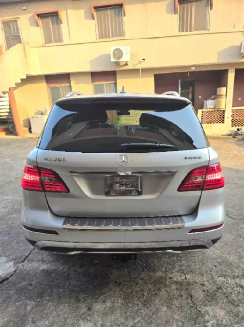 Mercedes-Benz ML 350   - 2013