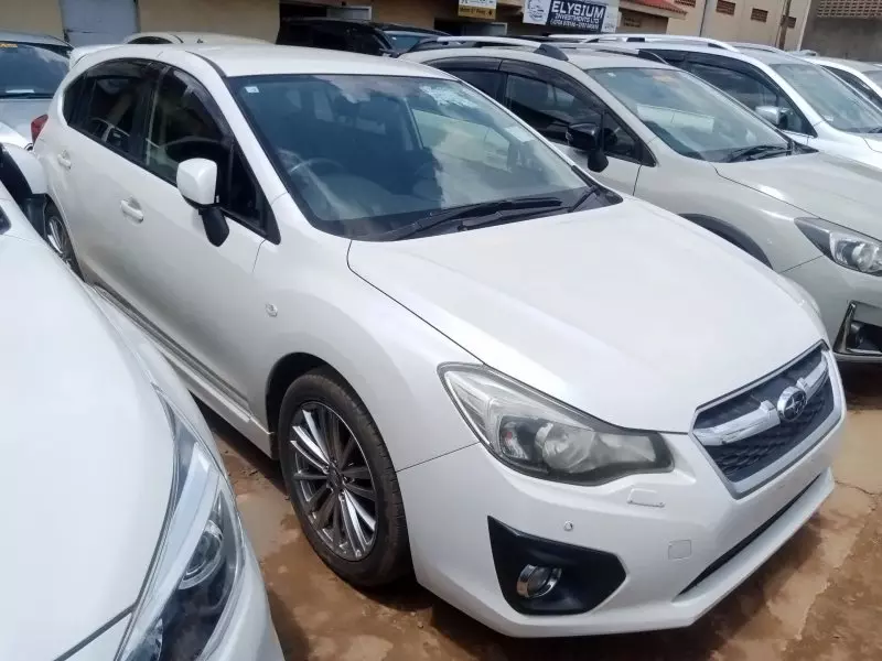 Subaru Impreza   - 2016