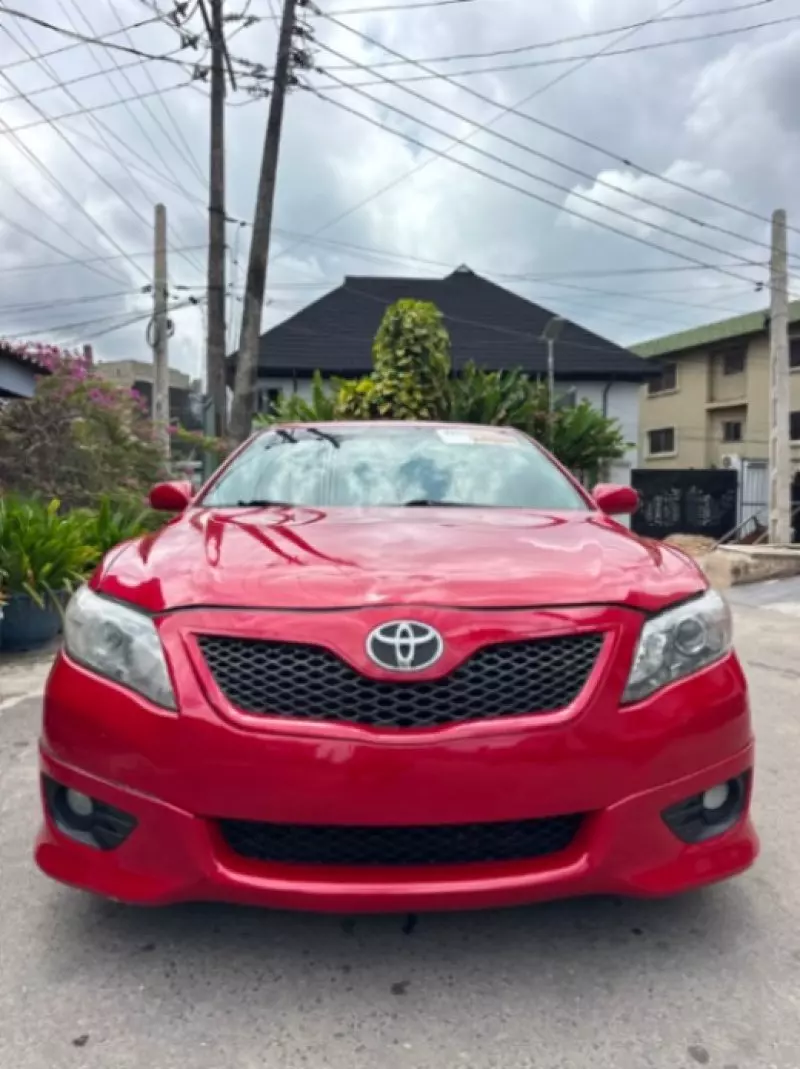 TOYOTA Camry   - 2011