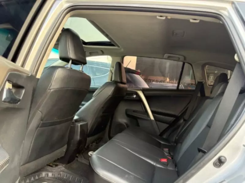 Toyota RAV4 - 2013