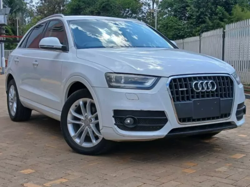 Audi Q3   - 2016