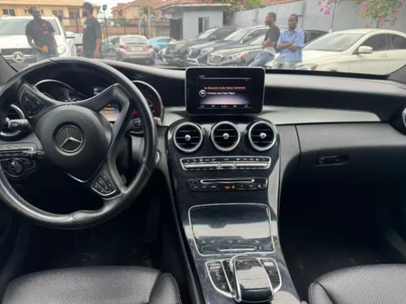Mercedes-Benz C 300   - 2015