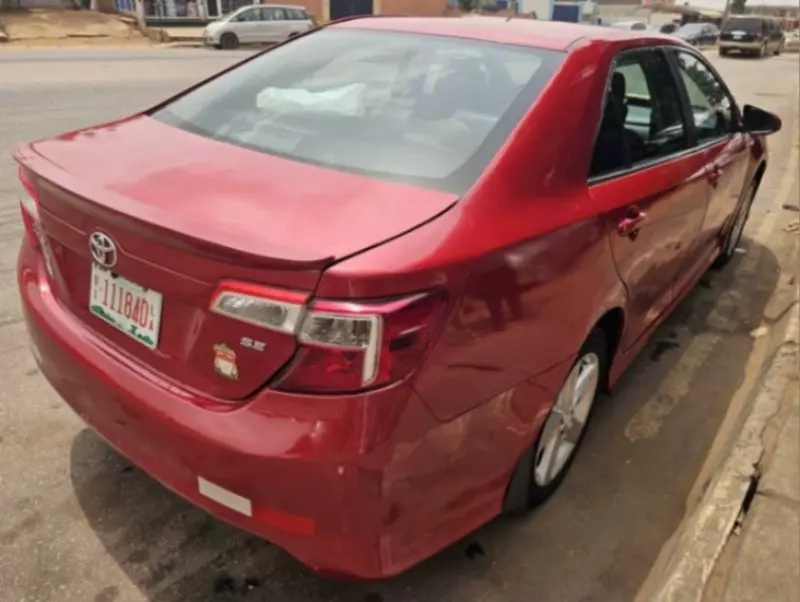 TOYOTA Camry   - 2013