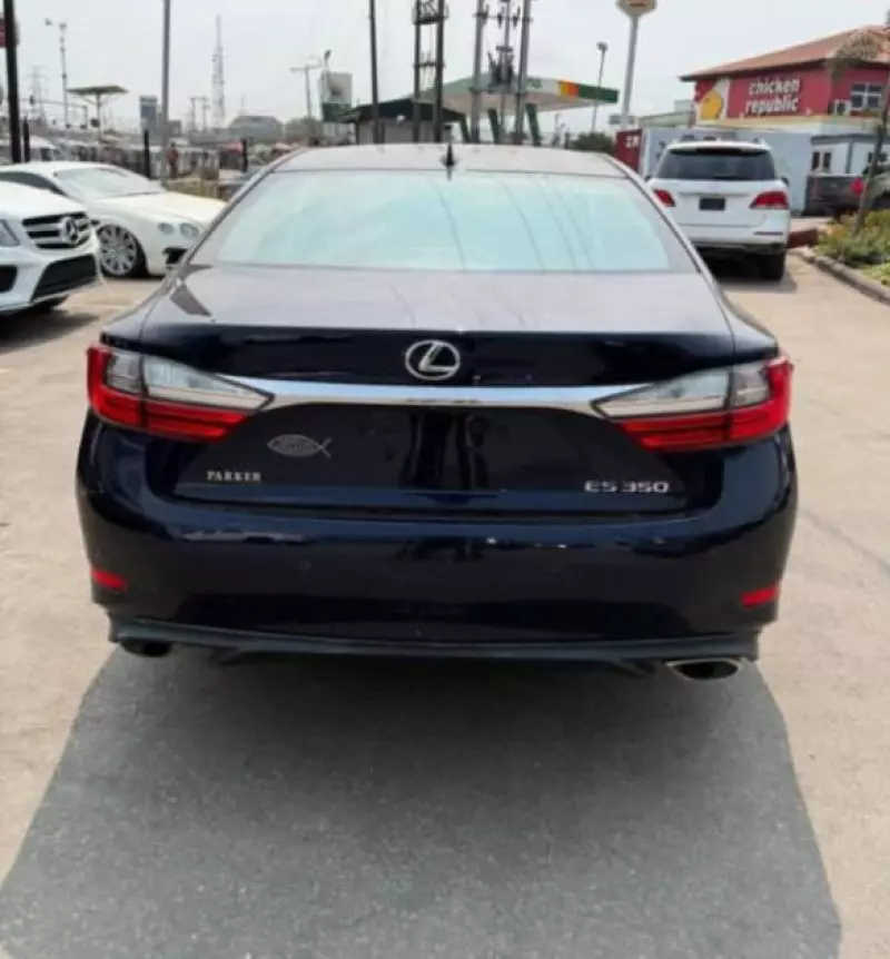 Lexus ES 350   - 2016