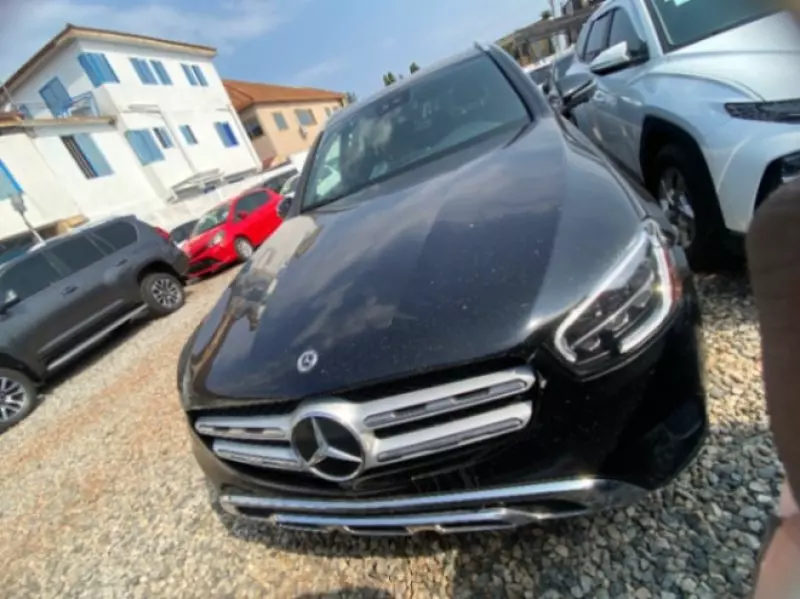 Mercedes-Benz GLC 300   - 2022
