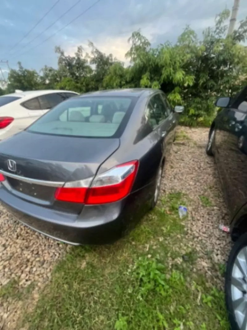 Honda Accord   - 2013