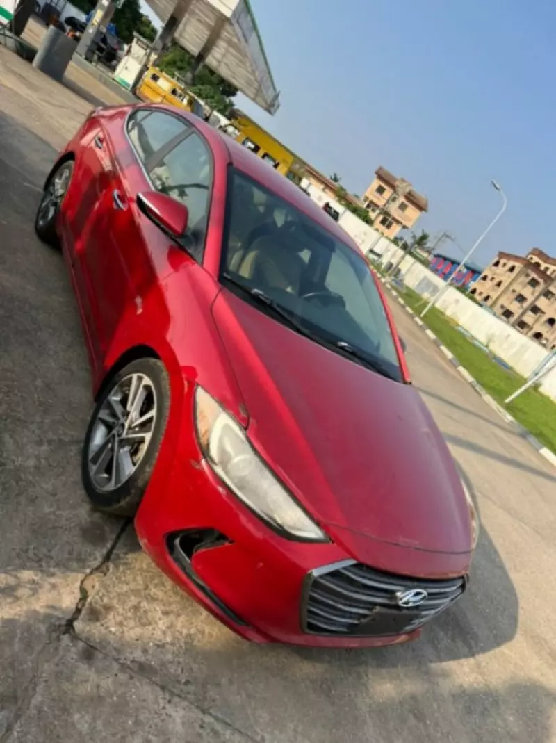 Hyundai Elantra   - 2017