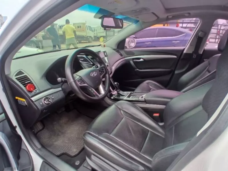Hyundai i40   - 2012