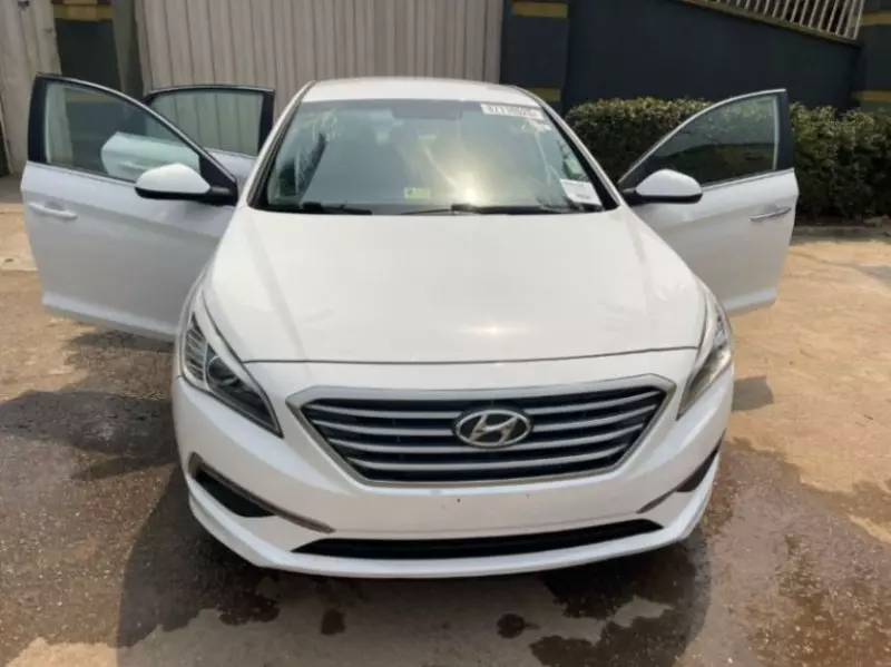 Hyundai Sonata   - 2015