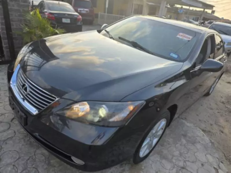 Lexus ES   - 2009