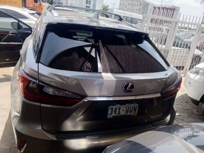 Lexus RX   - 2017