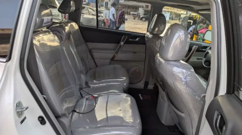 TOYOTA Highlander - 2011