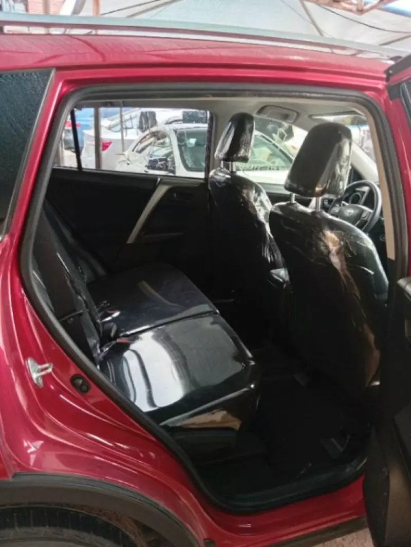 Toyota RAV4 - 2016