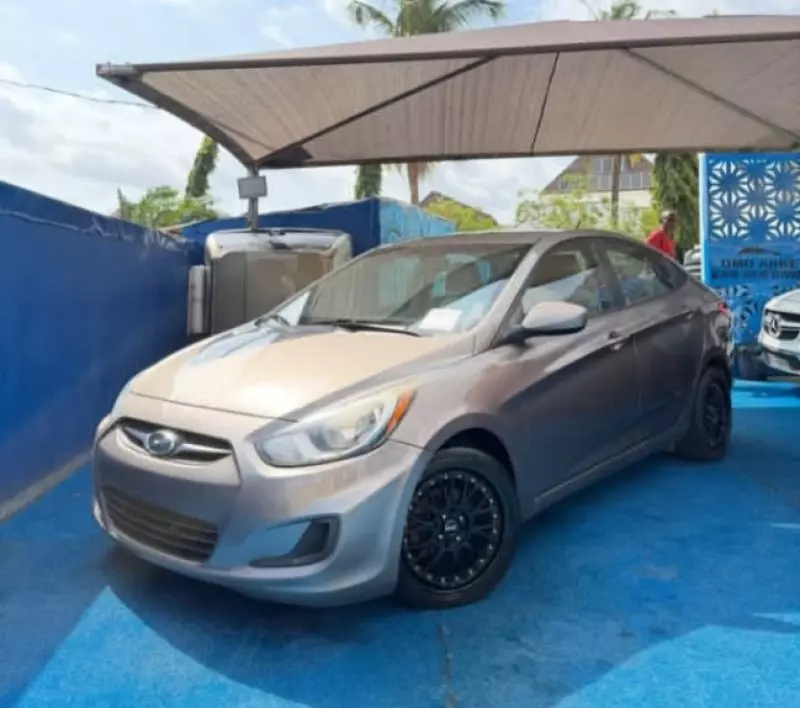 Hyundai Accent - 2014